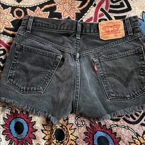 Levi cut off shorts
